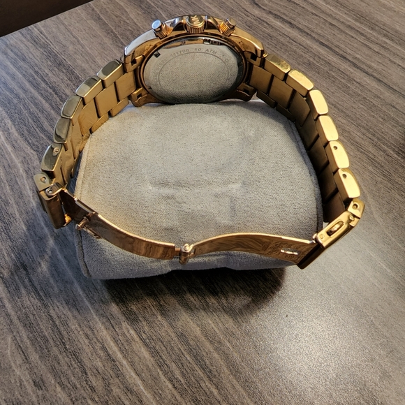 Michael Kors Rosegold watch - Picture 5 of 8